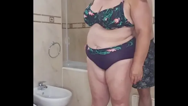 She had so much sand in her fat ass and pussy Video hay nhất mới