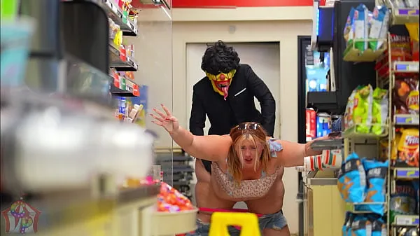 Nieuwe Horny BBW Gets Fucked At The Local 7- Eleven beste video's