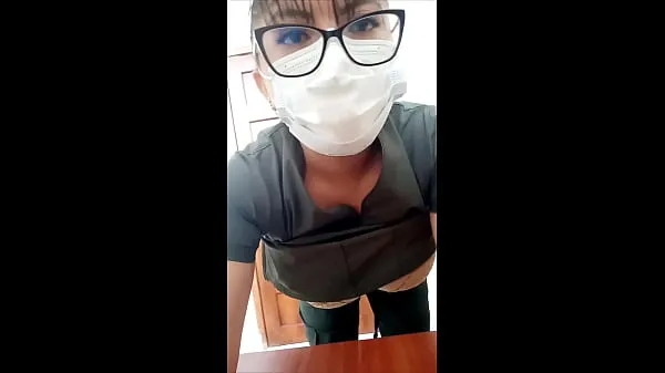 Nya video of the moment!! female doctor starts her new porn videos in the hospital office!! real homemade porn of the shameless woman, no matter how much she wants to dedicate herself to dentistry, she always ends up doing homemade porn in her free time bästa videoklipp