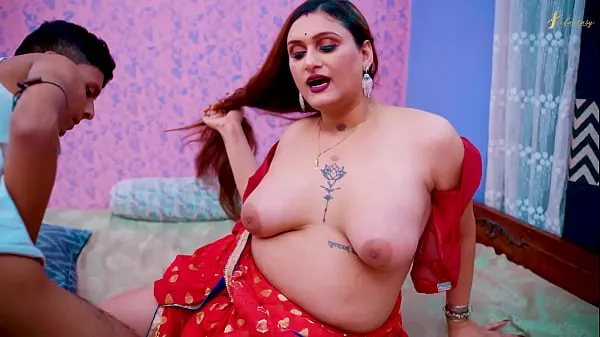 ताज़ा A sexy lady house owner seduces her servant for sex सर्वोत्तम वीडियो
