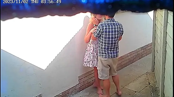 Ferske Cctv camera caught couple fucking outside public restaurant beste videoer