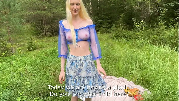 新鲜She Got a Creampie on a Picnic - Public Amateur Sex最好的视频