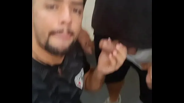 I was sucking the married man's dick in the urinal and the cleaning employee caught him Video terbaik baru